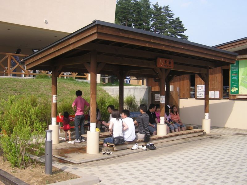 編笠山 -- 足湯（延命の湯）