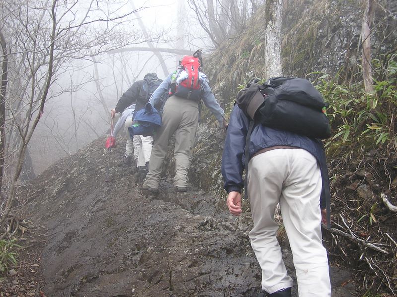 荒船山 -- 火山らしい路も
