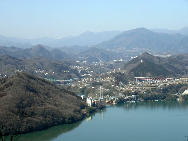 嵐山山頂より桂川上流方面を望む