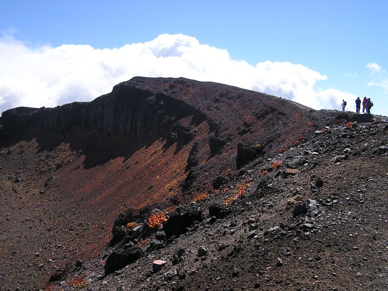 浅間山 -- 第2外輪山を通って前掛山に向かう