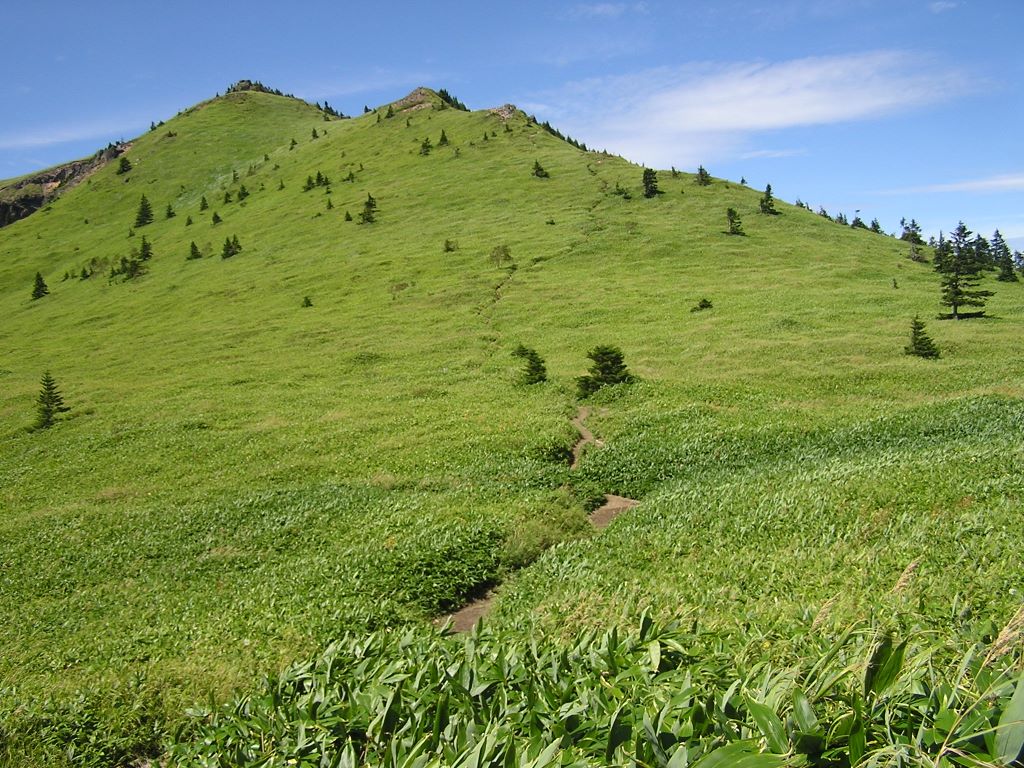 四阿山 -- 大菩薩を思い出させる根子岳