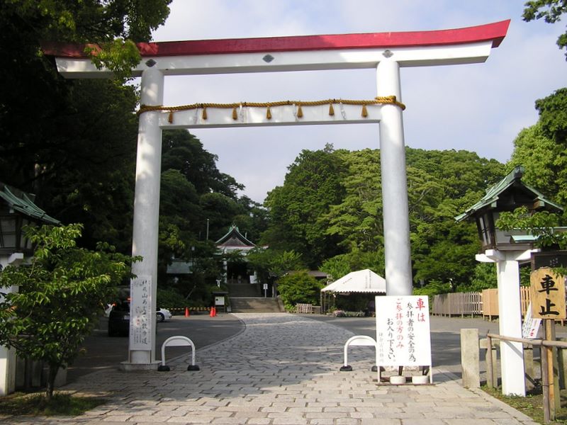 円海山・大丸山 -- 鎌倉宮の鳥居