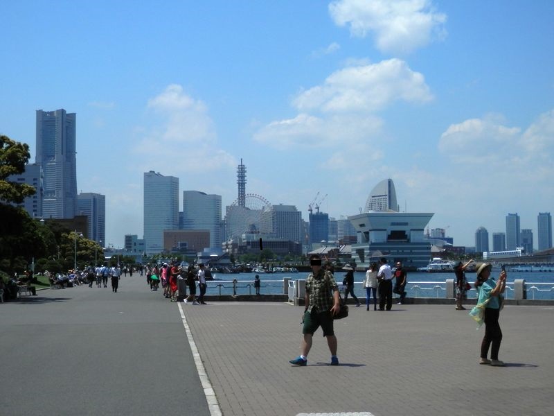 山下公園より、みなとみらい方面