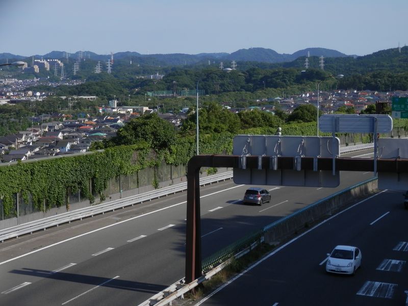 横横道路を越える