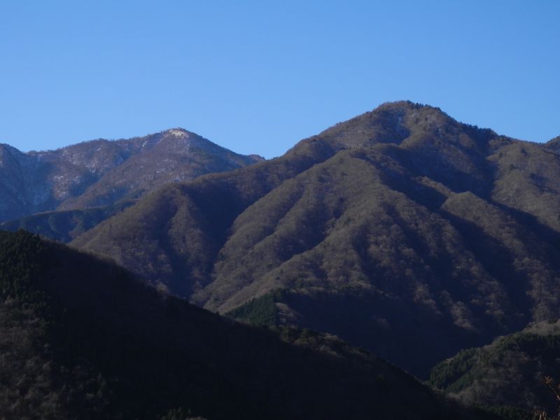 蛭ヶ岳と榛ノ木丸ズームイン