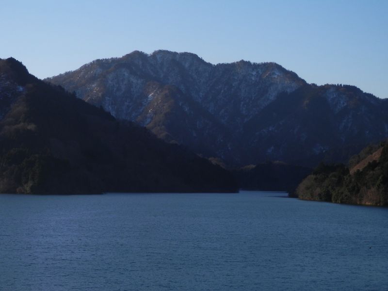 やまびこ大橋より、鍋嵐を望む