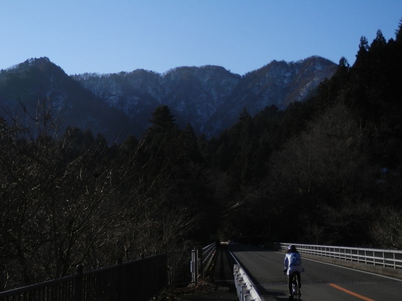 大門橋より、鍋嵐を望む
