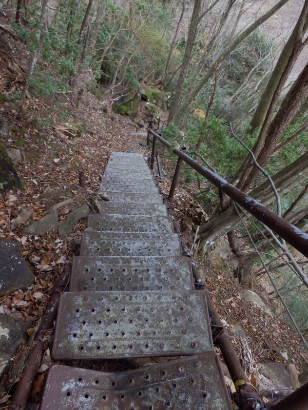 鉄の階段