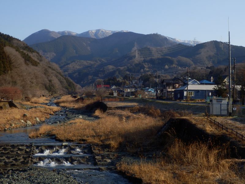 田代橋より、鍋割山稜