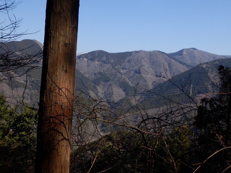 北方に伊勢沢ノ頭