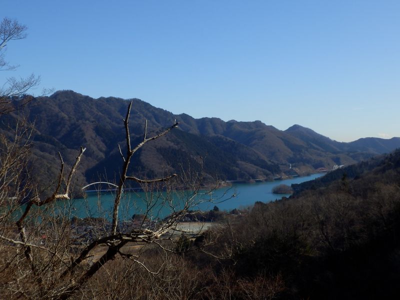 仏果山、八州ヶ峰、経ヶ岳、華厳山など