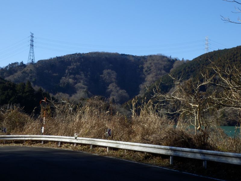 2基の送電鉄塔が見えたら