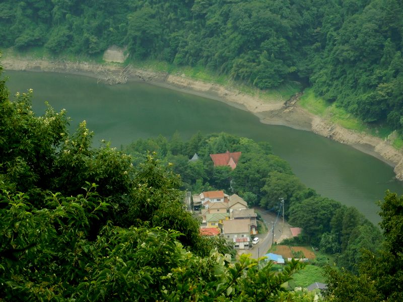 津久井湖の水位が低い