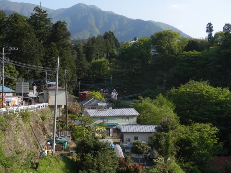 青根集落、東野バス停付近