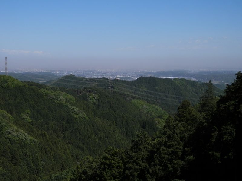 金毘羅尾根より、あきるの市街地方面を望む