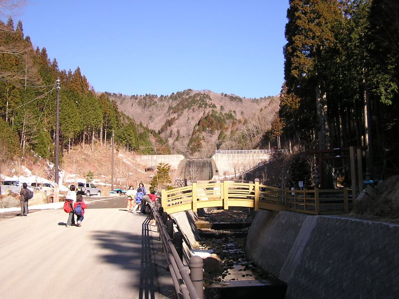 石割山登山口に到着