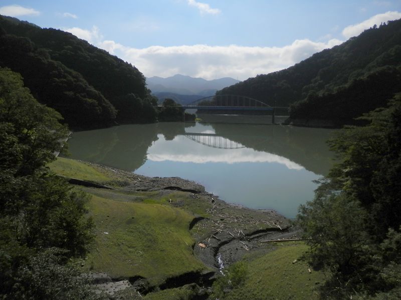 丹沢湖の水位は低かった