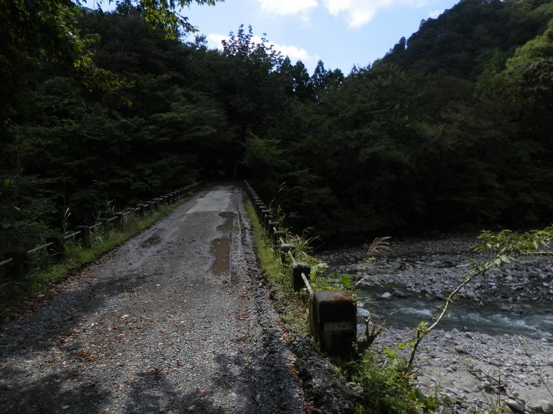 千鳥橋を振り返る