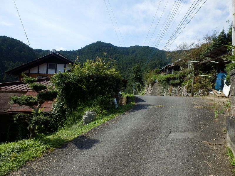 八徳の山上集落を振り返る