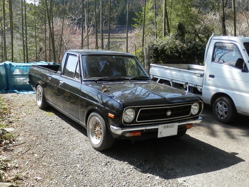 おお、ダットサンだ