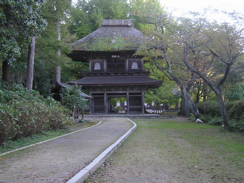 刈寄山 -- 広徳寺山門