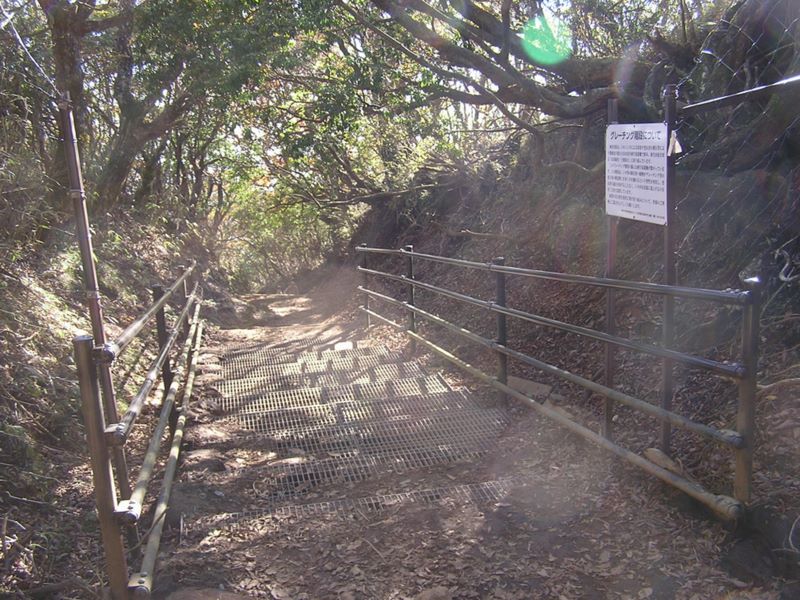 グレーチング階段