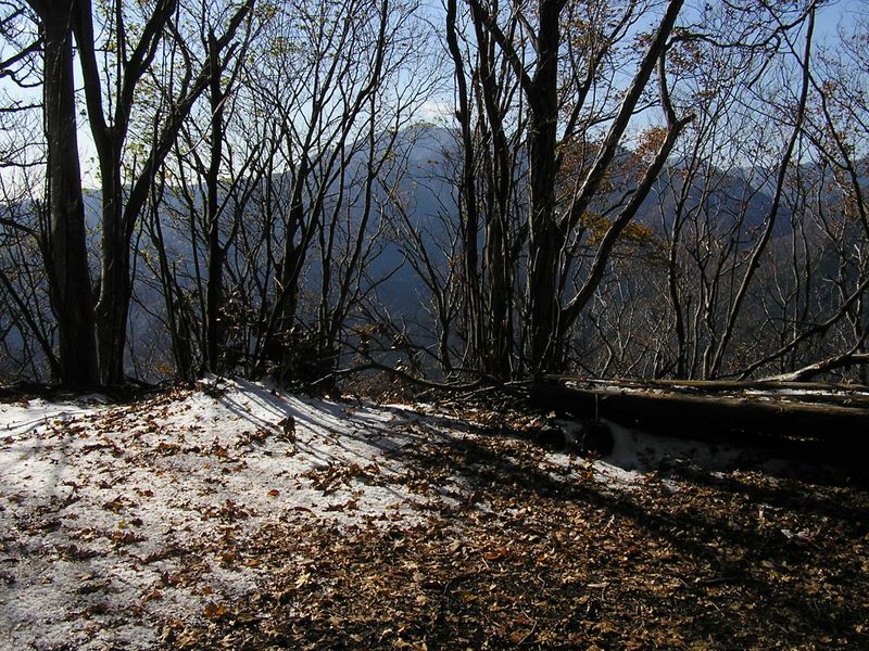 経ヶ岳・華厳山・高取山 -- 華厳山より、大山を望む