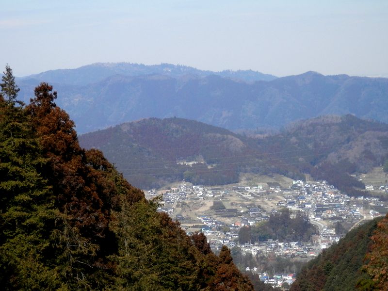 北に見えるは、高尾山ではないか！