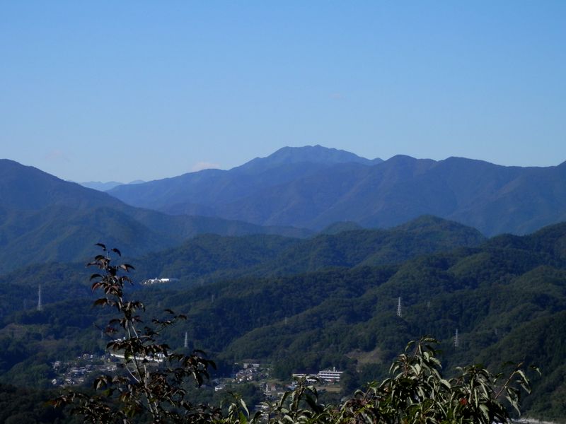 三頭山ズームイン