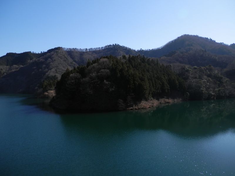 最も遠方に見える尾根が、宮ヶ瀬尾根だろう