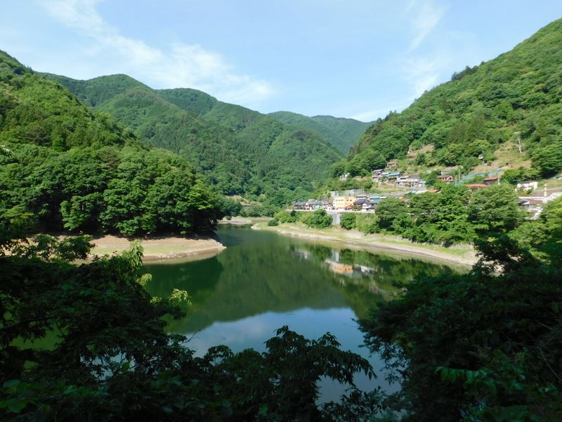 この先は丹波山村