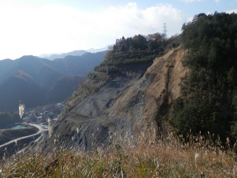 採石場の西方を望む