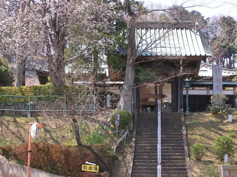 徳恩寺でさっそく道草