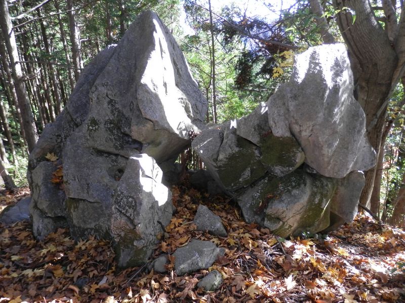何か名のある岩？