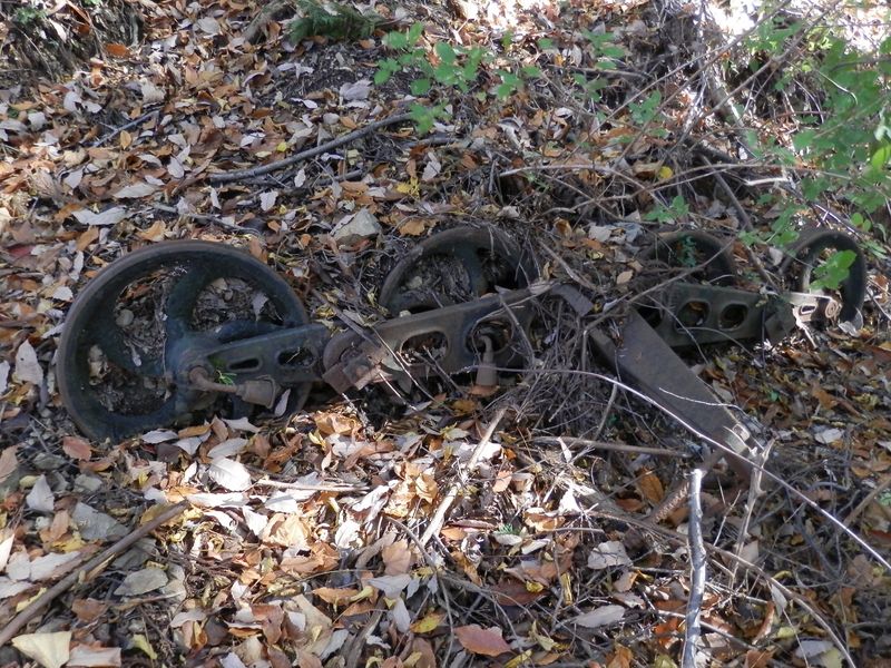 山中に放置された残骸