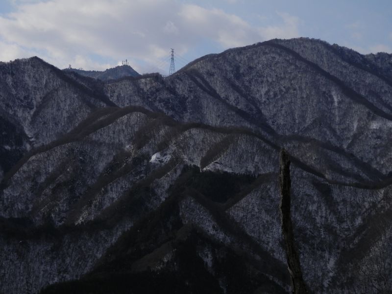 三ツ峠山を望遠で