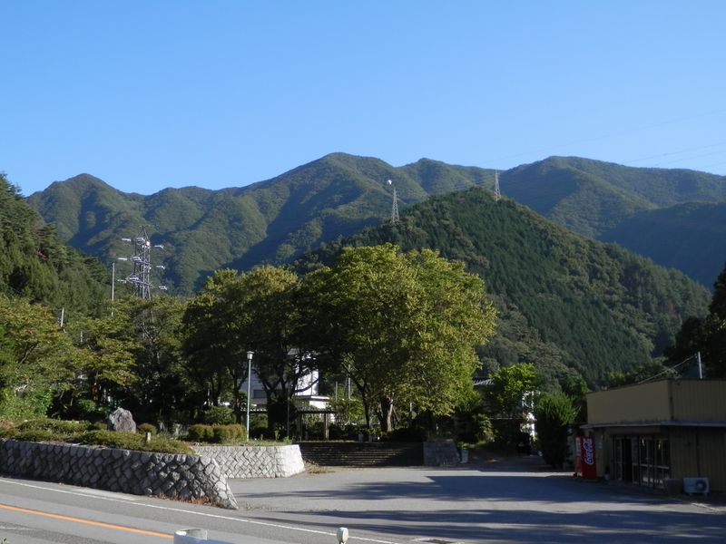 新中橋より望む峰々