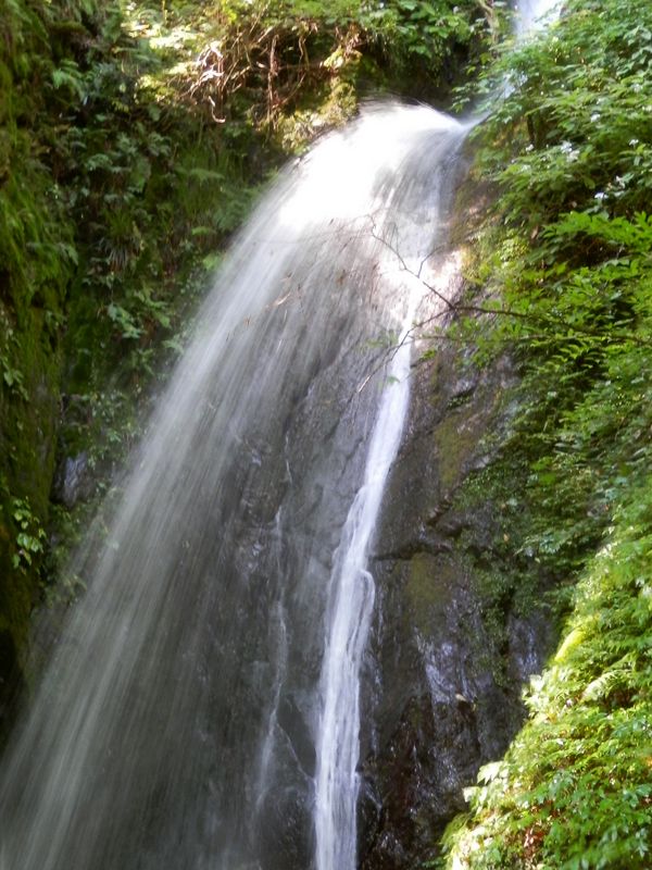 大滝の2段目で水が跳ねる