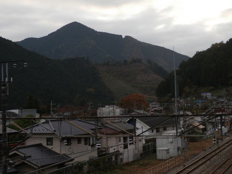 鳩ノ巣城山