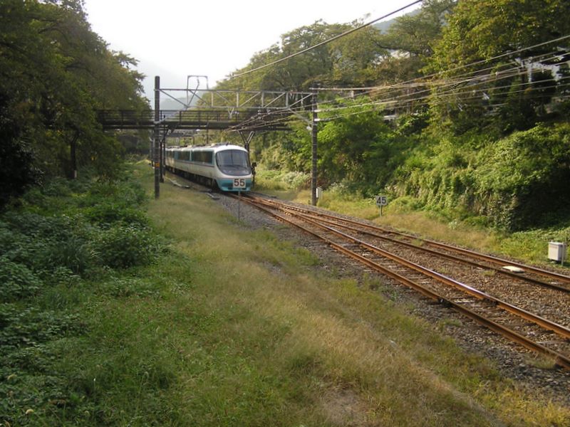 Ｄ５２に代わって山線を登って行くあさぎり号