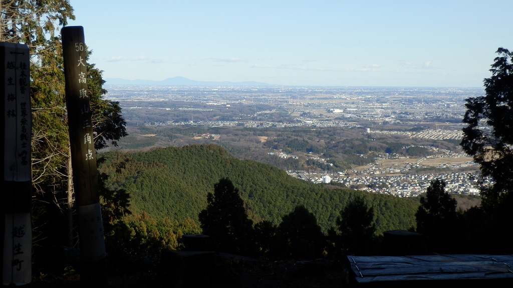 うっすらと筑波山