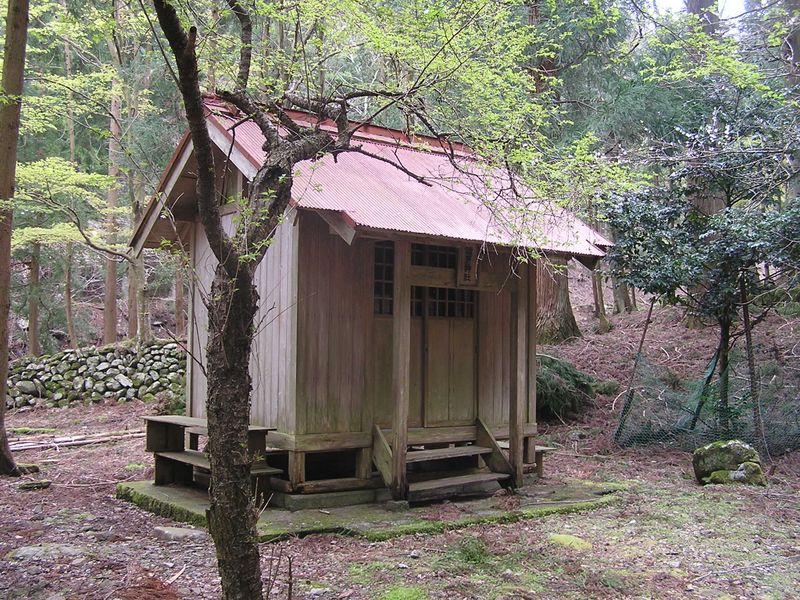 大山ミニアドベンチャー -- こじんまりとした諸戸神社