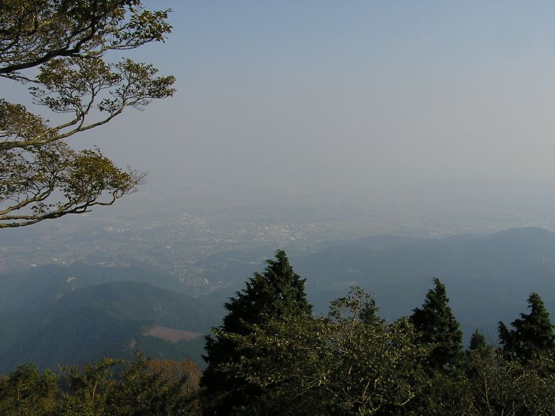 わが家から大山が見えるから、ここからわが家が見えるはず？