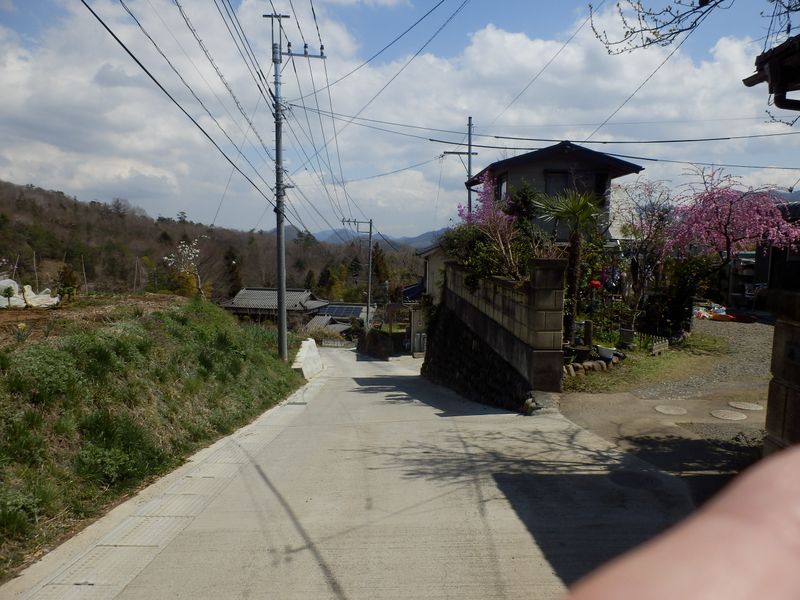 この坂が談合坂？