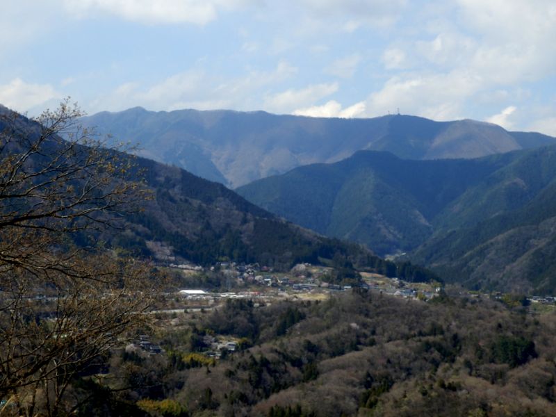 御春山より、権現山と雨降山