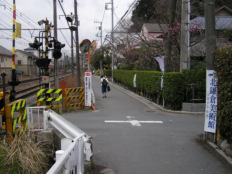 六国見山 -- 権兵衛踏切を左に見る