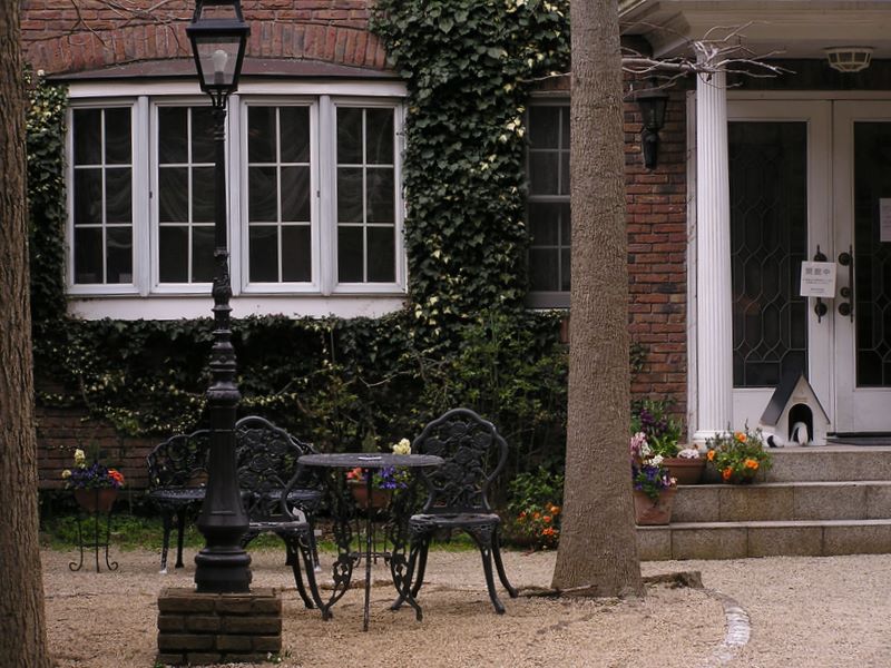 六国見山 -- 葉祥明美術館