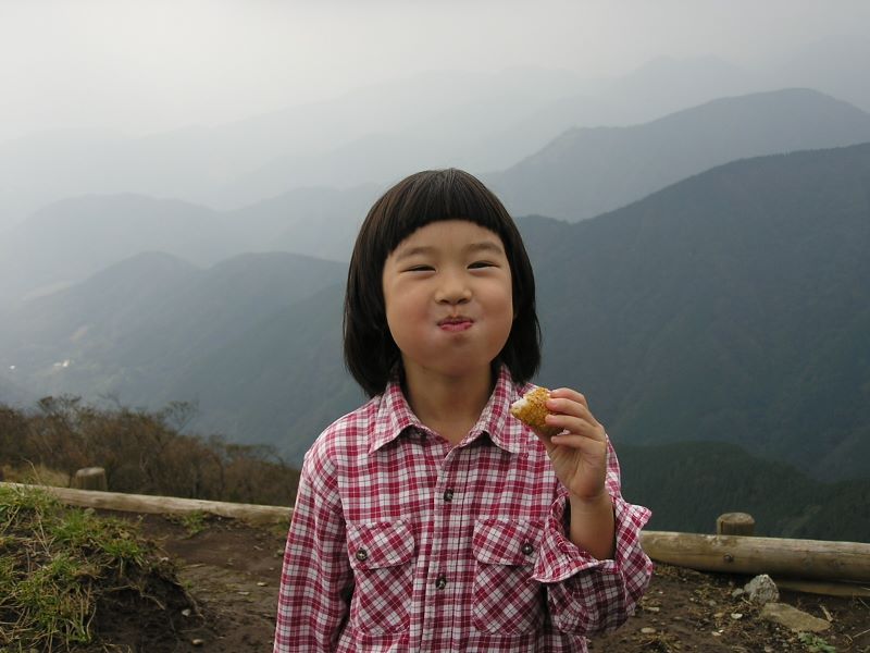 丹沢 -- 三ノ塔でおにぎり