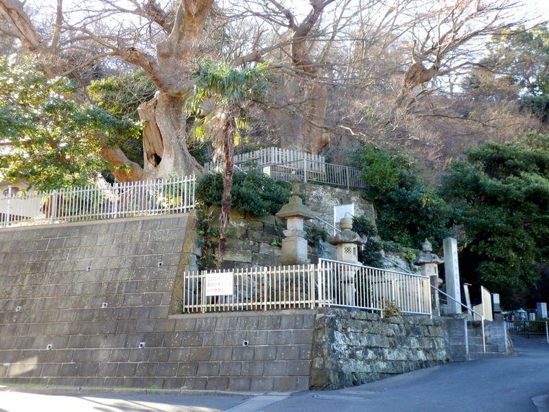 六代御前の墓（伝説地）