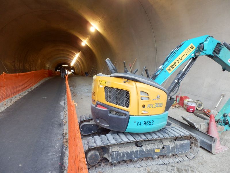 神武寺トンネル内